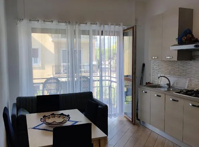 Paola * Diano Marina